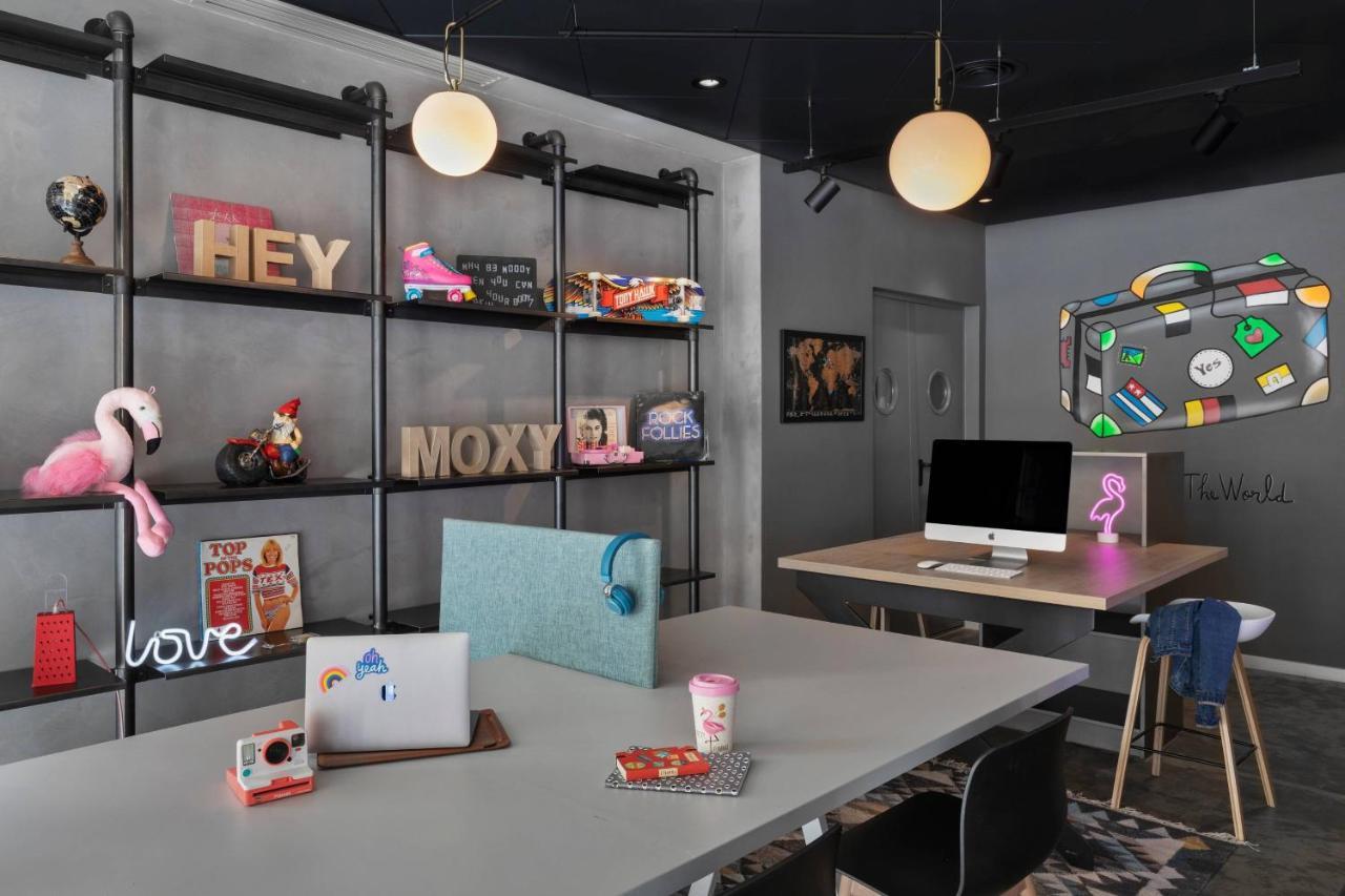 Moxy Bucharest Old Town Hotel Exterior photo